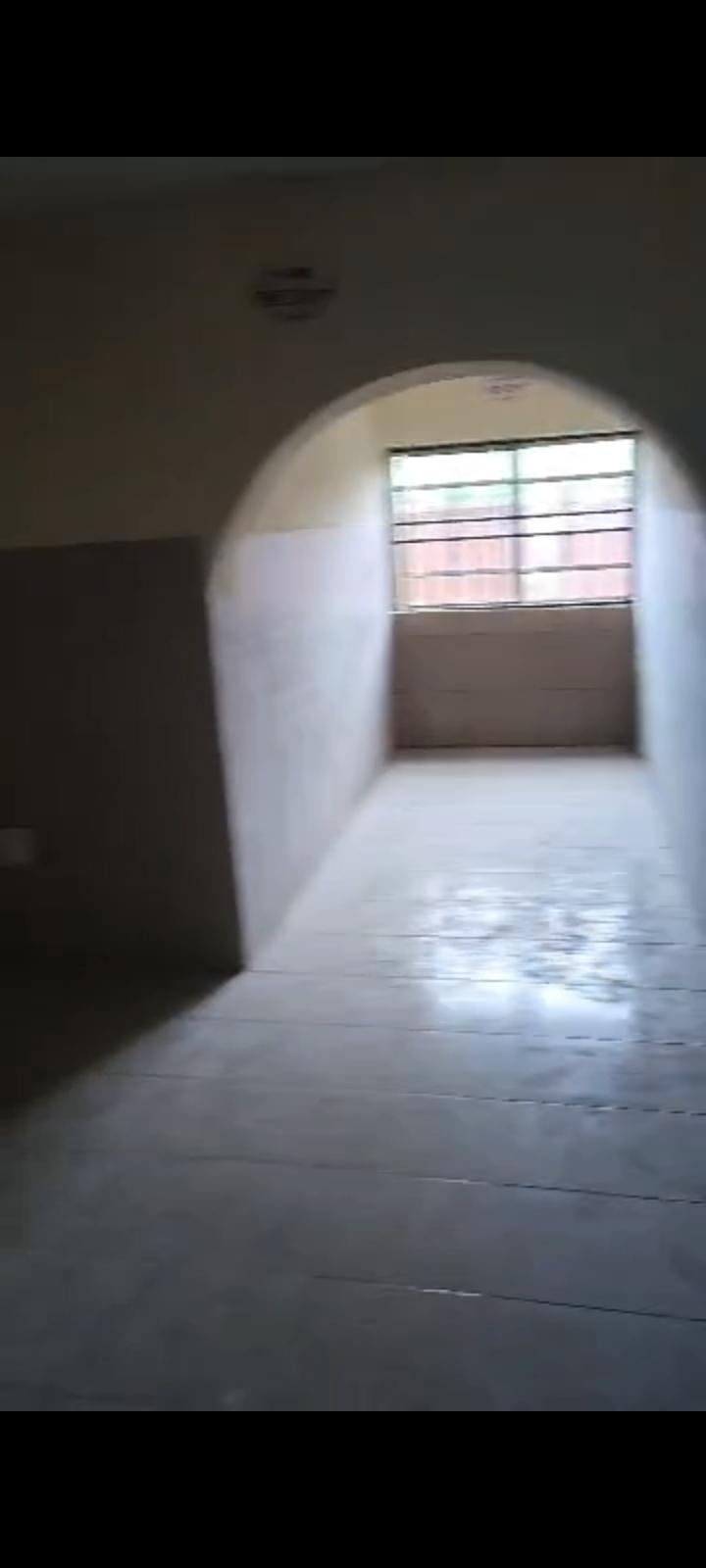 2 Bedroom Flat 📍 Location: Jakande Estate, Lagos