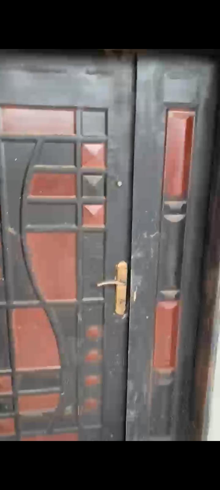 Modern 2-Bedroom Flat (Ground Floor) 📍 Location: Off Sadalla Street, Cele Agodo, Cele Egbe, Lagos