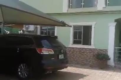 🏡 FOR SALE 4-Bedroom Duplex with 2 Units of 2-Bedroom Flats 📍 Location: Kudeyibu Estate, Off Isheri–Jakande Road, Ijegun, Lagos