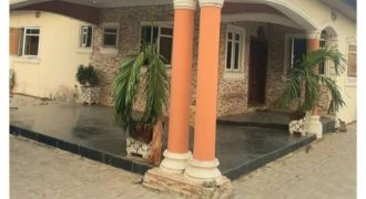 HOT SALES: 5bedrooms Flats Plus Lexus EX 470 + kia jeeb For Sale at Awoyaya Ibeju Lekki, Lagos