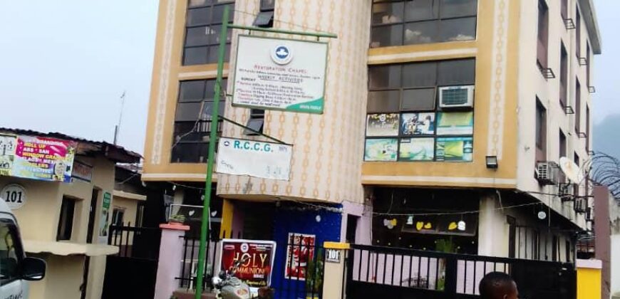 For Sale: Commercial 3-Storey Building @ Funsho Williams/Western Avenue, Opposite ABALTI BARRACKS, Ojuelegba, SURULERE